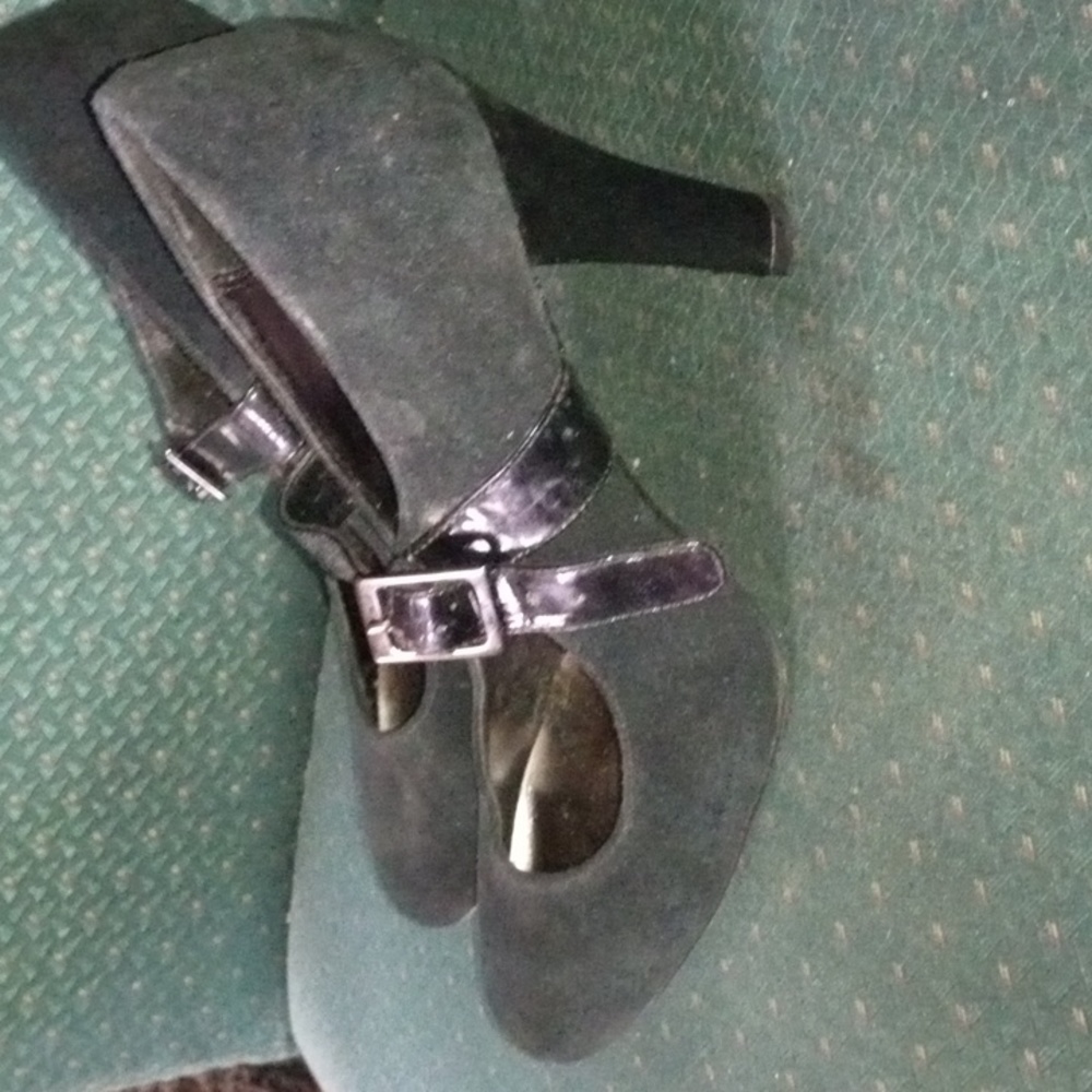 Merona black heels